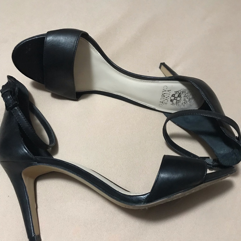 Vince Camuto Court Heels